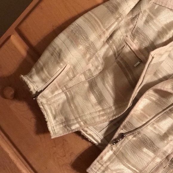 Jacket - Picture 3 of 4